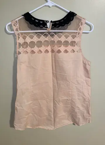 Esley Elegant Tank with Lace Collar