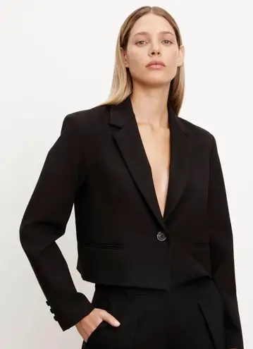 NEW Velvet by Graham & Spencer Women’s Black Anya Ponte Cropped Blazer Sz Med ♟️