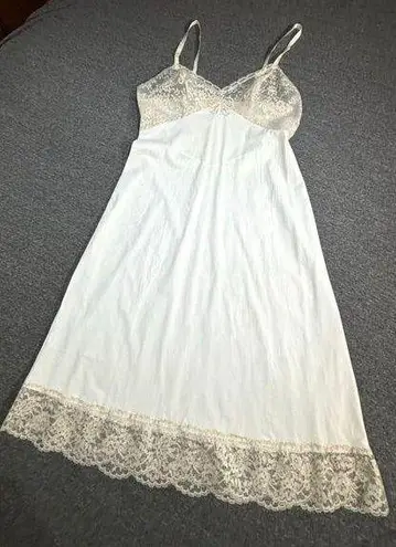 VTG Van Roalte Slip Dress White Lace Trim Nylon 32 A Chemise USA - Image 1