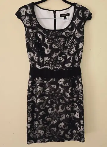 Tadashi Shoji Black and White Floral Lace Sheath Dress Belted Women's Size 2