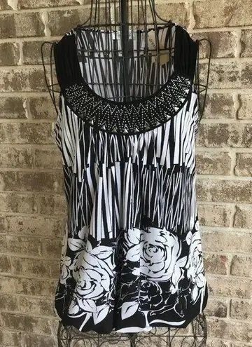 Dress Barn  Sleeveless EmbellishTunic Top Medium Black White Floral Abstra…