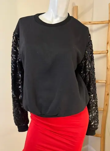Navie Women's Black Long Sequined Sleeve Crew Neck Sweatshirt Size M EUC Size M