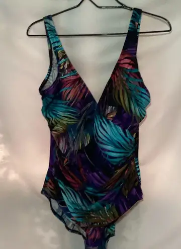 MiracleSuit MIRADONNA BY WO SIZE 16 Vibrant Leaf PatternOne piece swimsuit clean