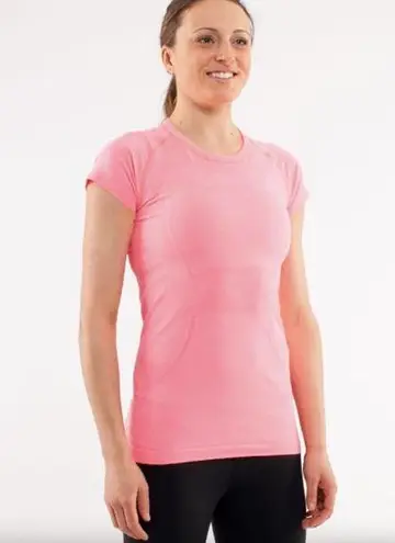 Lululemon  Swiftly Tech Short Sleeve Crew, Flash Pink