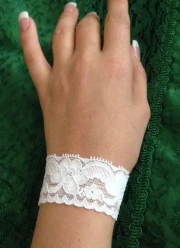 Gorgeous Steam Punk Arm Band/Bracelet (Lace