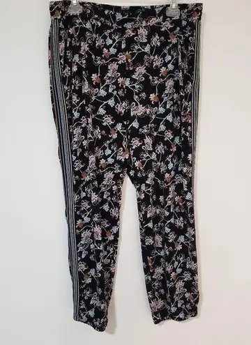 White House | Black Market  The Jogger Floral Pants