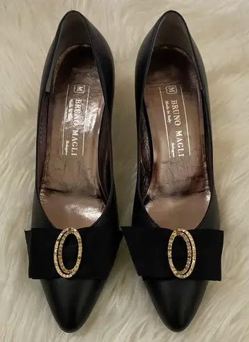 Bruno Magli Black and Gold Heels With a Rhinestone Bow Size 8 - Image 1