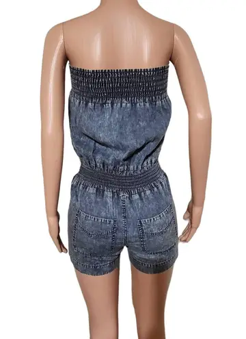 Women's sleeveless chambray smocked denim romper M Blue Size M