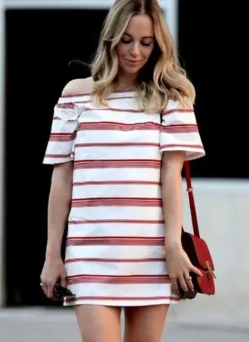 Club Monaco Nearta Off the shoulder Dress