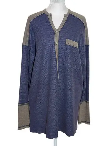 In Loom Charcoal Gray Colorblock Oversized Waffle Knit Henley Top NWT Size Small