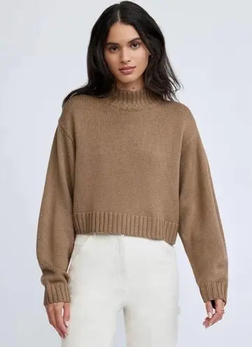 Wilfred Aritzia  Free 100% Merino Wool Crop Sweater Size Large