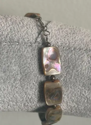 Abalone Shell Iridescent Bead 8” Bracelet Purple