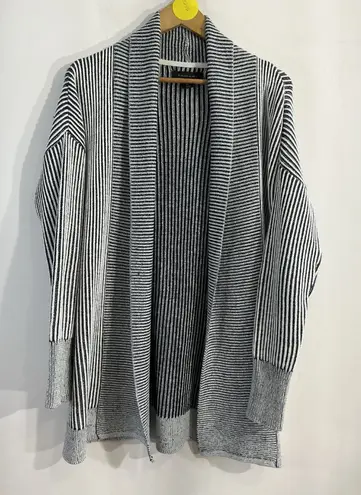 Tahari Womans Cardigan Sweater Large Navy White Stripe Long Sleeve Open Front