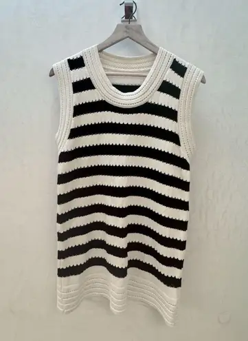 Commense || Wear Your Stripes Knit Sleeveless Tunic Top Sweater Vest XS White