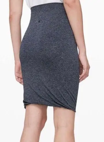 Lululemon weathered black Skirt Size S