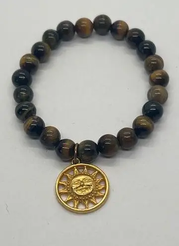 Tigers Eye Stretch Bracelet Gold Tone Sun Pendant Face Sitting at 6.50"