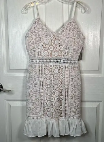 Lov Posh Sz M White Lace Mini Dress Ruffle Trim Size M
