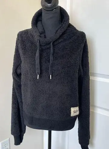 Hollister  Women's Cropped Sherpa Fuzzy Long Sleeve Black Pullover Large (T163)