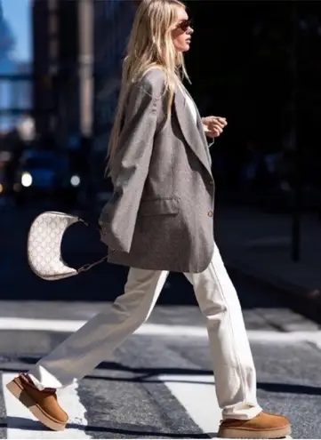 UGG Tazz Platform Slippers Chestnut