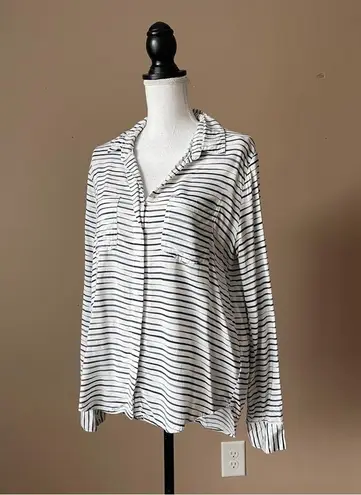 Velvet Heart  | Striped Split Hem Button Down Top Sz M