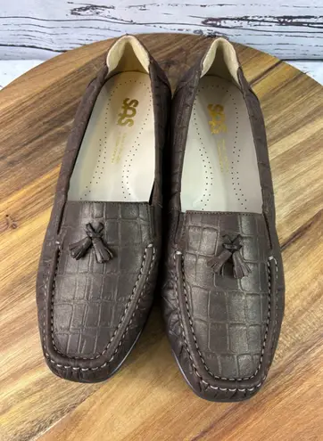 Women's SAS Brown Alligator Print Loafers 11.5