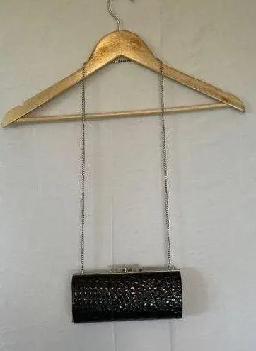 La Regale  Black Clutch with Silver Chain