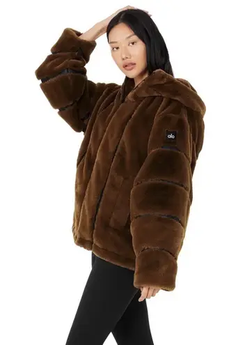 Alo Yoga Knock Out Faux Fur Jacket Chocolate Brown XS