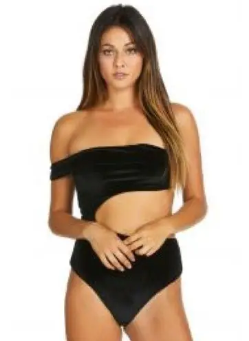 Radio Fiji NWT  Tiburon Bandeau Monokini One Piece Cutout Swimsuit