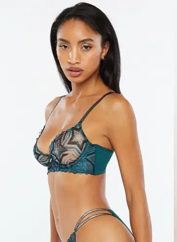 Savage X Fenty NWT Shining Star Embroidered Unlined Demi Bra women’s size 34C Blue