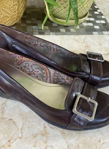 Style & Co  size 7 womens brown flats with buckle