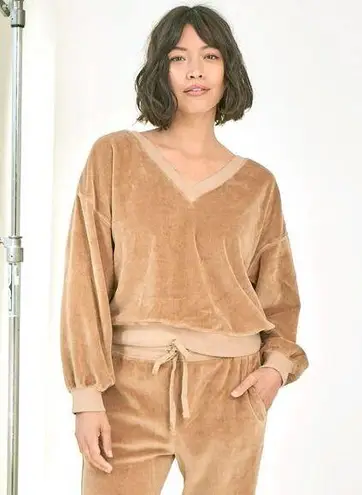 AMO Velour Sweatshirt Womens S 70s Gold Beige V