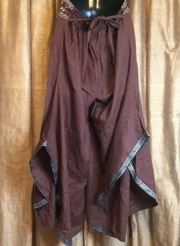 NWT Wide Legged Ankle Length Pants