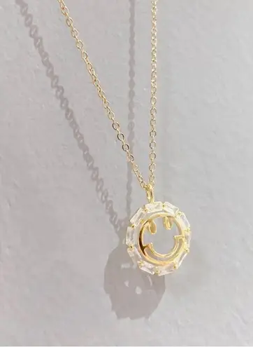 Smiley Face Necklace Gold