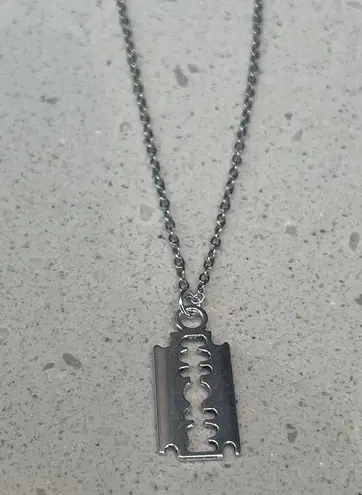 Handmade Vintage Gothic Silver Razor Blade charm Necklace - Antique Punk Razor Blade