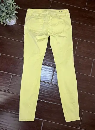 CAbi  #5084 Citron Yellow Skinny Stretch Pants Jeans Chartreuse Women’s Size 4