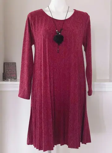 Vasna Pleated Burgundy Sweater Dress with Necklace Size M NWT Size M