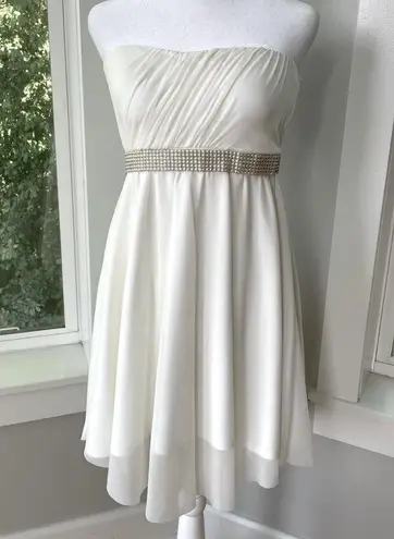 Tigerlily Vintage Y2K Tiger Lily Ivory Strapless Chiffon Mini Dress Pearl Embellished Sz M