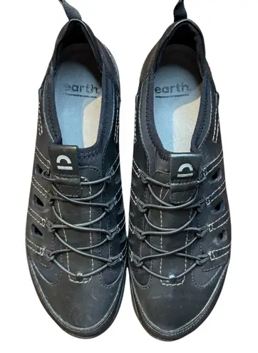 Earth Shoes Womens Size 9 Black Goodall Leather Closed Toe Fisherman Sandals