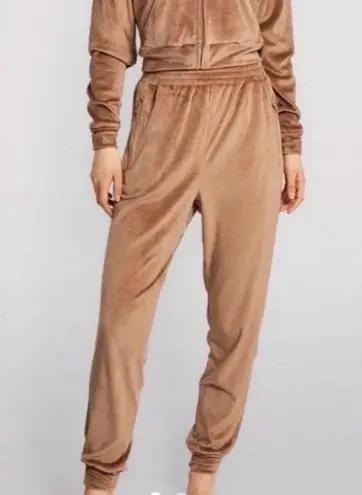 SKIMS Velour Lounge Jogger Set in Sienna Brown