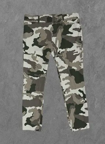 NEW YORK & COMPANY | Mid Rise Camo Ankle Crop Stretch Skinny Pants Size 10 Green