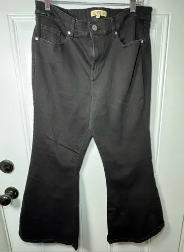 All Worthy by Hunter McGrady Black Flare Women’s Jeans Size 14P