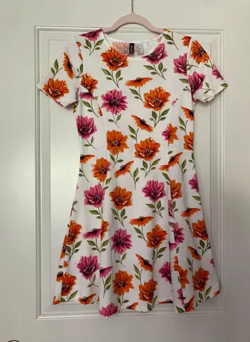 Divided Floral Dress White And Warm Color Flowers