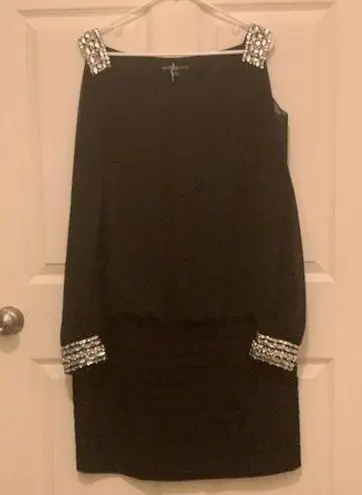 Betsy and Adam Betsy Adam Elegant Black Dress with Silver Diamond Accents. Size-14W