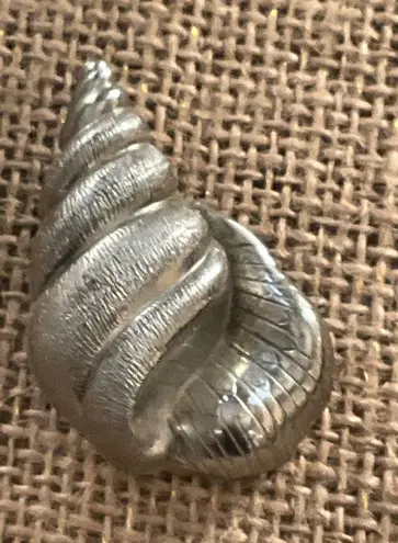Signed GIOVANN Vintage Sterling Silver Shell Brooch Pin sku 6461