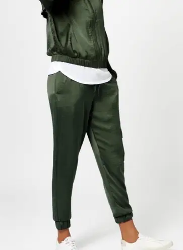 Sweaty Betty  Green Cargo Joggers Size XS