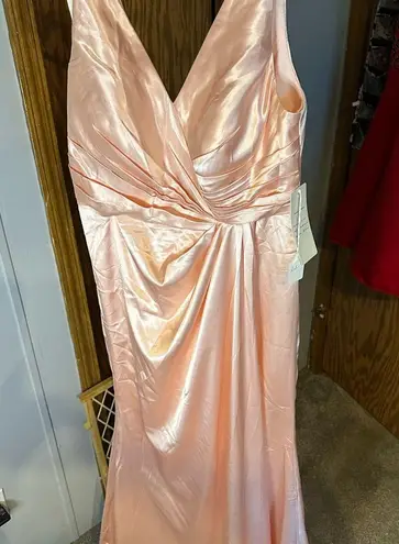 Elegant Pink Evening Gown Size 12