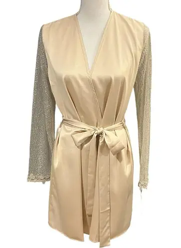 Flora Nikrooz Showstopper Satin Robe Size S Champagne Satin Lace Bridal NWT