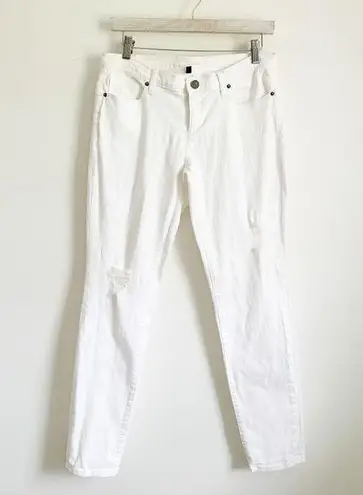 Victoria's Secret Victoria’s Secrets White Siren Distressed Jeans sz 8