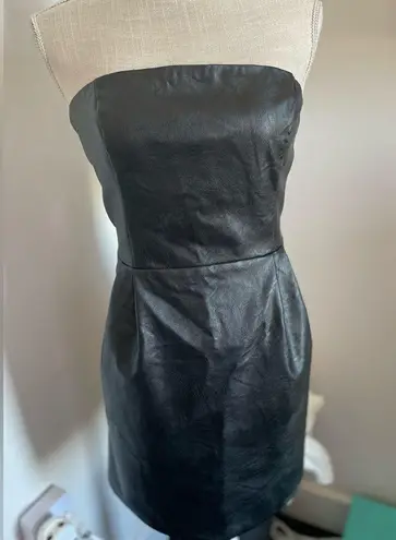 Forever 21 FAUX LEATHER STRAPLESS MINIDRESS WITH ZIP UP BACK,  PLEATED SKIRT SIZE LARGE