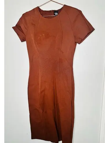 BOSS Dark Brown Form